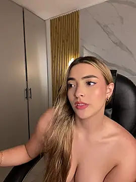 Chat XXX en directo de kyliejoness