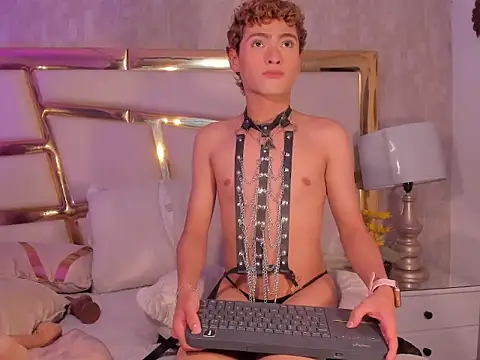 Онлайн чат XXX JacobRusso