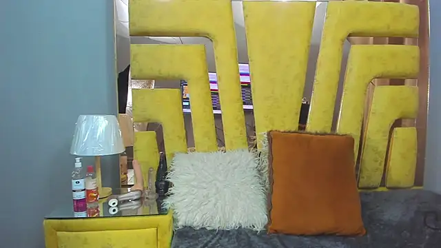 Živý XXX chat AlahiaEvanz