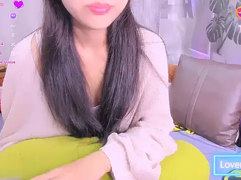 julialy_ 现场XXX聊天