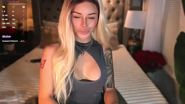 Živý XXX chat ParisianDoll