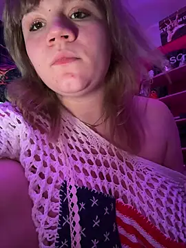 Cutiepiespanks' Live XXX Chat