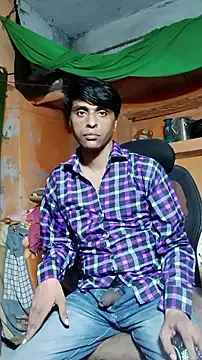 Czat XXX na żywo – desiboy1101