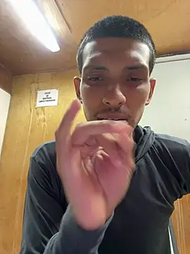Guillermo618 – webcam-show