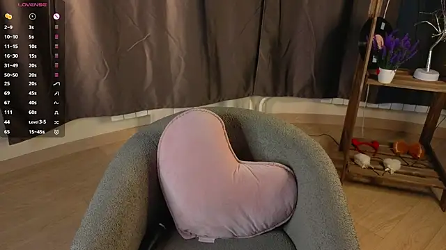 Chat +18 de KristanTienken ao vivo