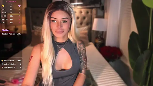 دردشة ParisianDoll الجنسية المباشرة