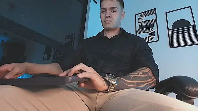 ALPHA_DOMINUS_: вебкам-шоу