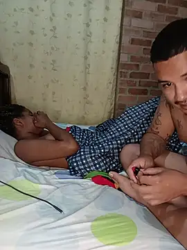 Chat +18 de OshunHoney ao vivo