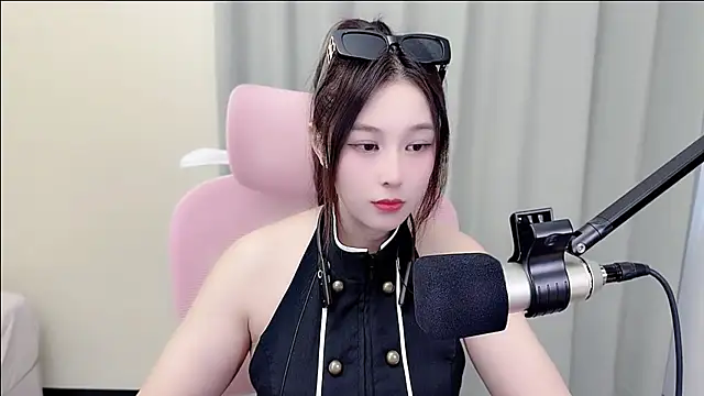 Qiaoqiaodawang Chat XXX live