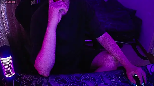 ZXCENSORED- – Live XXX-chat