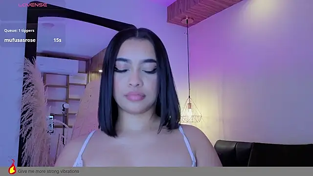 Chloe_monroee লাইভ XXX চ্যাট