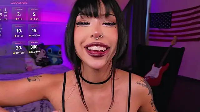 venomeowww__'s Live XXX Chat