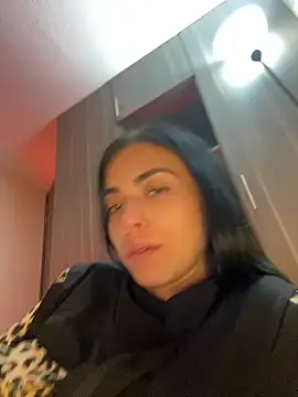 i_am_nina_'s Live XXX Chat