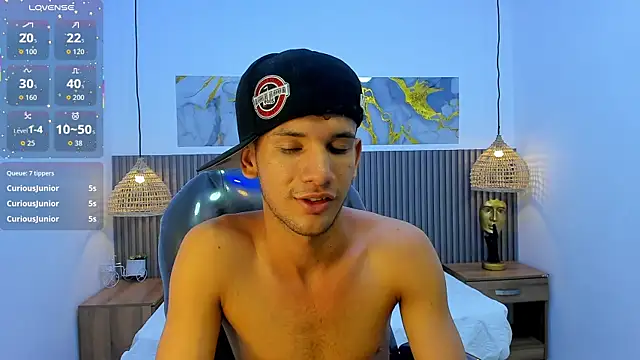 JDWhite18 élő XXX-chatje