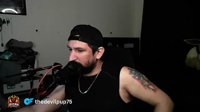 DevilPup75_'s Live XXX Chat