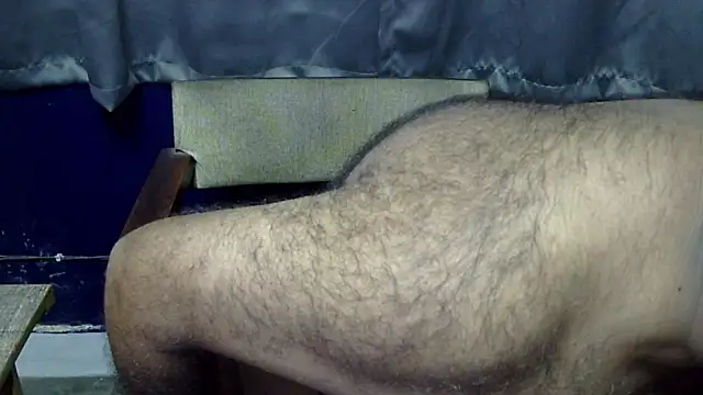 hairysubcub_70 XXX чат на живо