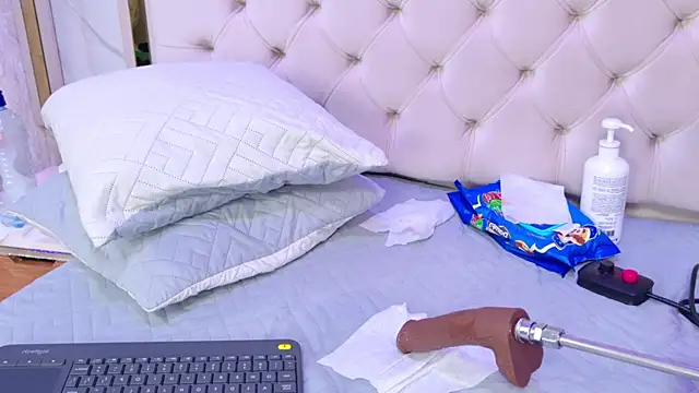 Živý XXX chat Emaa2_sm