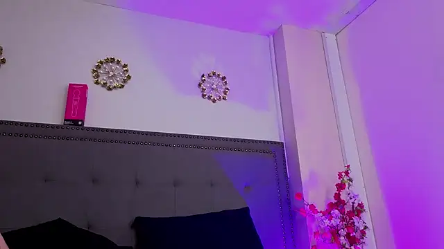 MihaCarther's Live XXX Chat