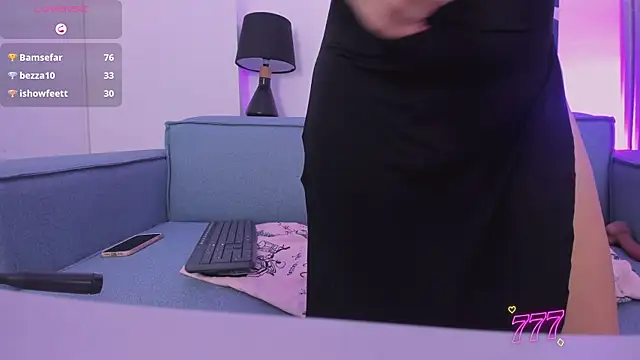 Chat +18 de _SweetAmira_ ao vivo