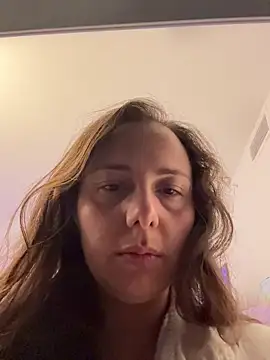 bellag825n Live XXX chat