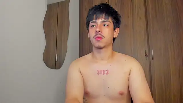 Maximo_Miller XXX чат на живо