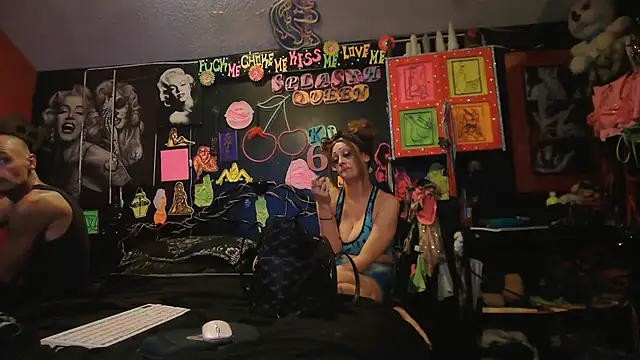 Chat XXX ao vivo de Splash_Queen420