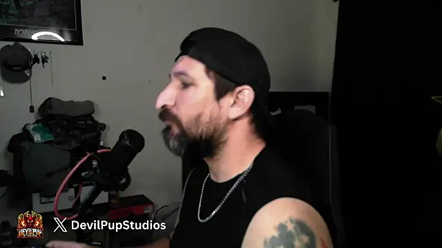 DevilPup75_ XXX чат на живо