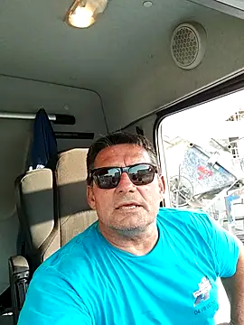 phil_truck_exhib's Live XXX Chat