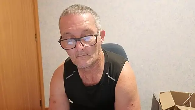 daddy_man: απευθείας συνομιλία ΧΧΧ