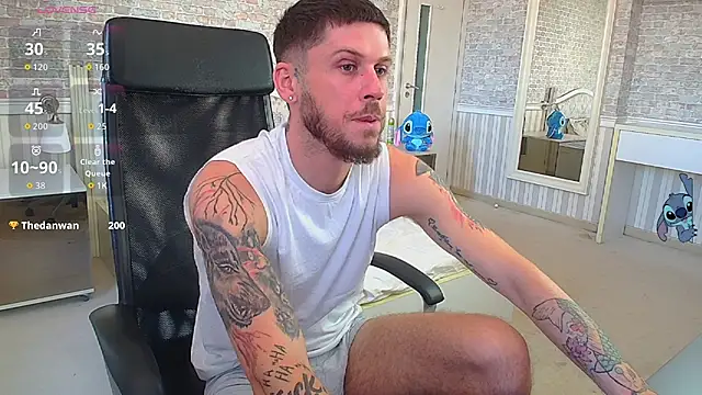JonahShaw Chat XXX in diretta