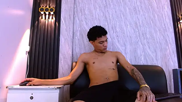 _Thiago12 live XXX chat