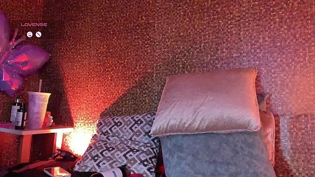 Apartment28: απευθείας συνομιλία ΧΧΧ