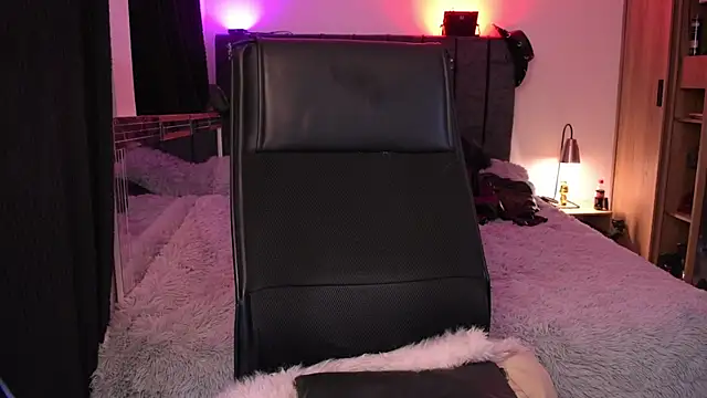 XXX chat uživo modela DemonKush--