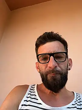 Michel_huge: απευθείας συνομιλία ΧΧΧ