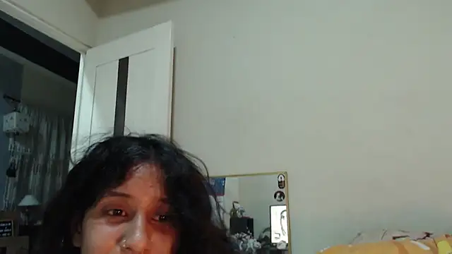 AlinaWoolf_'s Live XXX Chat