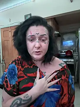 CurvyTrans2002 Show in webcam