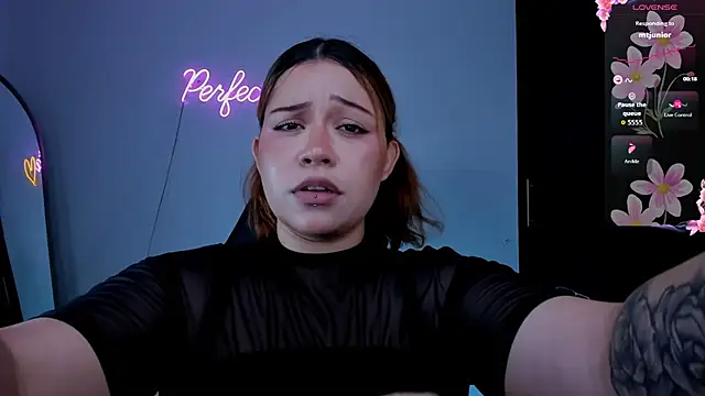 daniela_hornny Chat XXX live