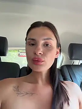 צ'אט XXX בשידור חי של MiraReach