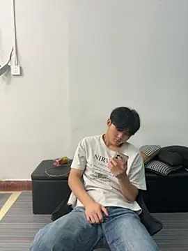 Zeya123 在線直播表演