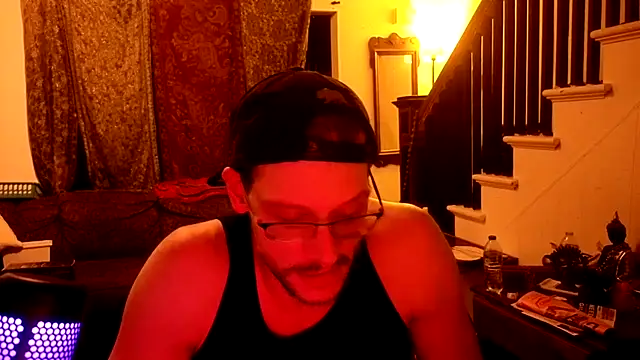 MasterDaddyCool's Live XXX Chat