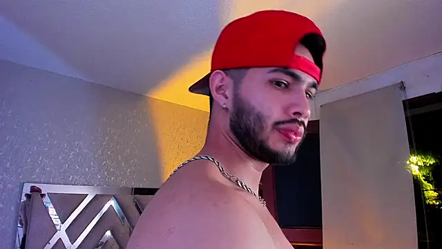 Vincentblack Adlı Modelin Canlı XXX Sohbeti