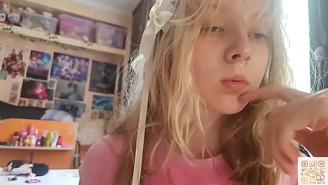 CowledScript Chat XXX live