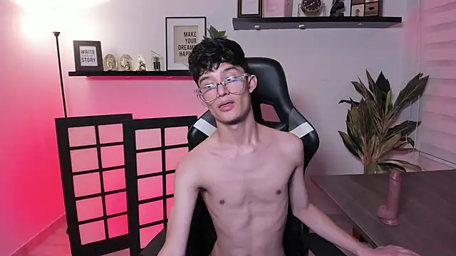 Patrick_Howland_ Live XXX Chat