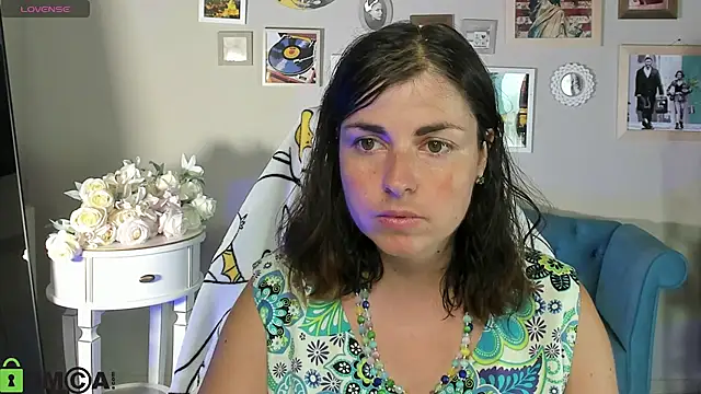 MartaEdams' Live XXX Chat