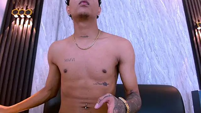 _Thiago12 Live XXX Chat