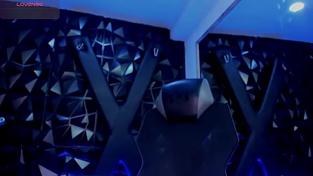 LiamDeeps' Live XXX Chat