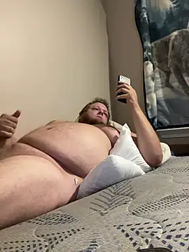 Tallbellybear 现场XXX聊天