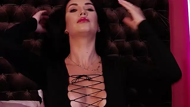 StephanyMillan Adlı Modelin Canlı XXX Sohbeti