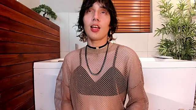 Chatroom XXX en direct de Brunodeluca_