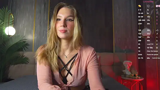 Chat XXX en directo de LeslieMines